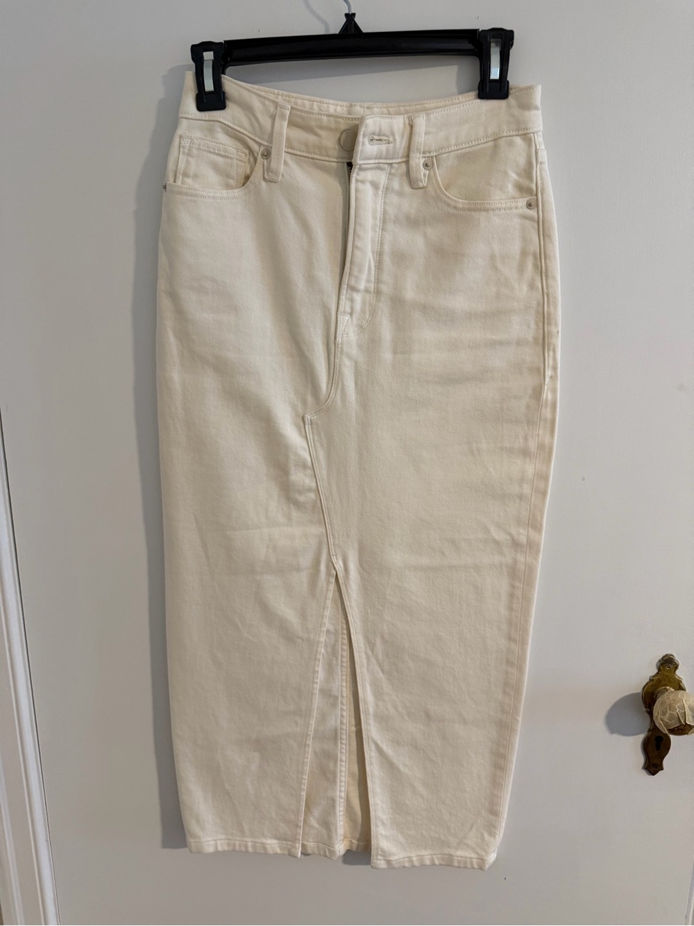 Good American Cream Midi Skirt with Front Slit
